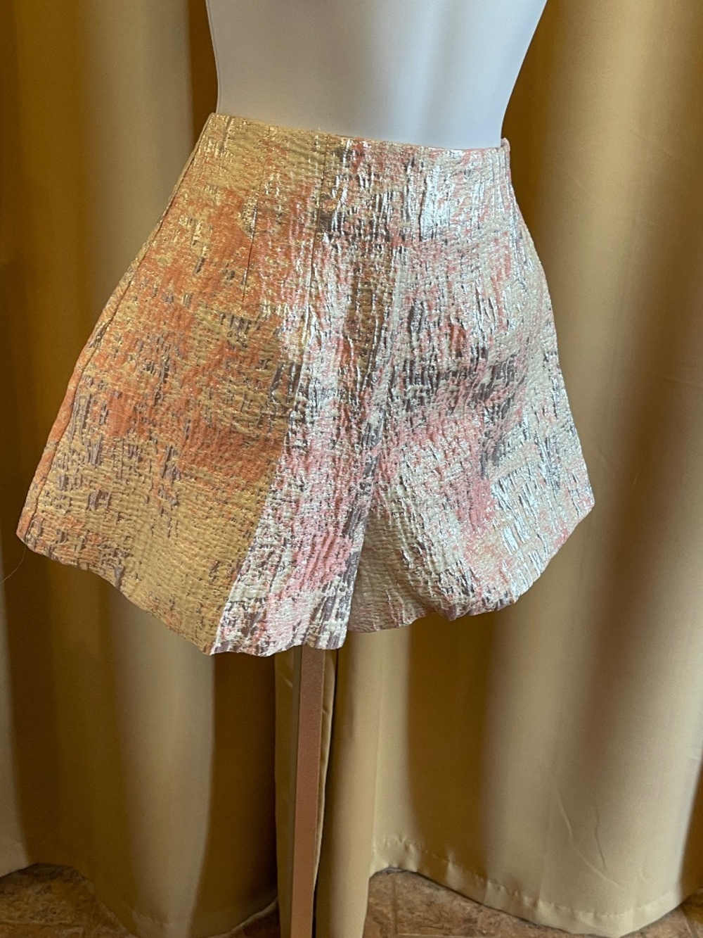 NEW! Asos Design Pink Silver Metallic Double Breasted Blazer and Shorts Set 2 - Picture 7 of 14